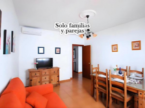 Apartamento con Balcones y Aire solo familia y parejas